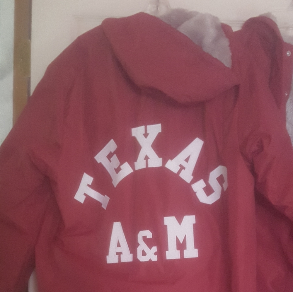 Knee Length wind breaker with Hood Jacket. BURGAND